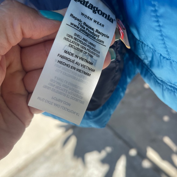 Brand new with tags Patagonia Vibrant Blue Puffer Jacket - Picture 8 of 9